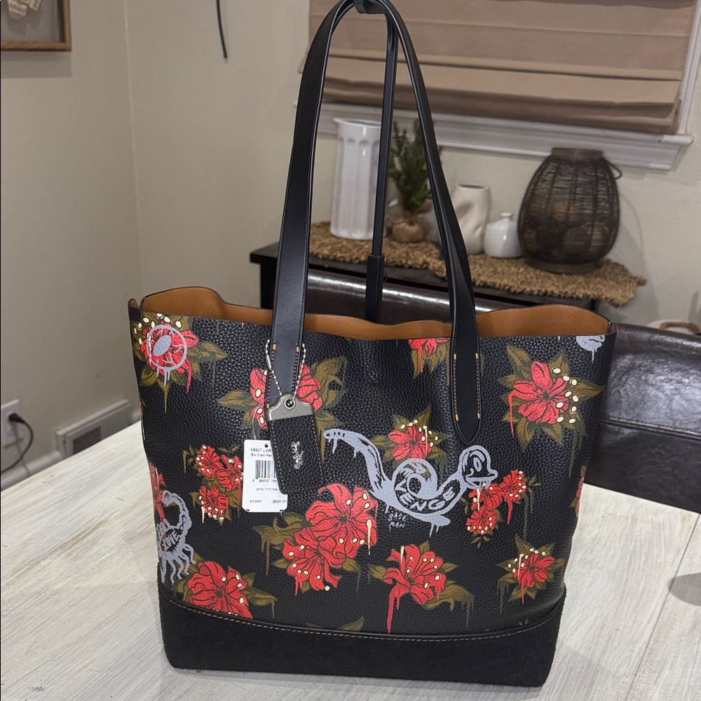 Coach Baseman Gotham Poison Lily Revenge Black and Red Floral Tote- With Dustbag - Picture 2 of 16